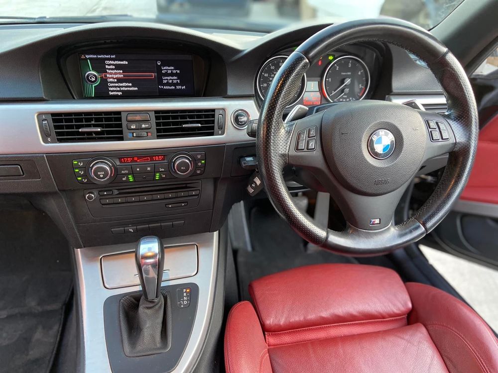 Dezmembrez BMW 330d E93LCI,Motor 245cp N57,Recaro Rosu,NAVI CIC,volan