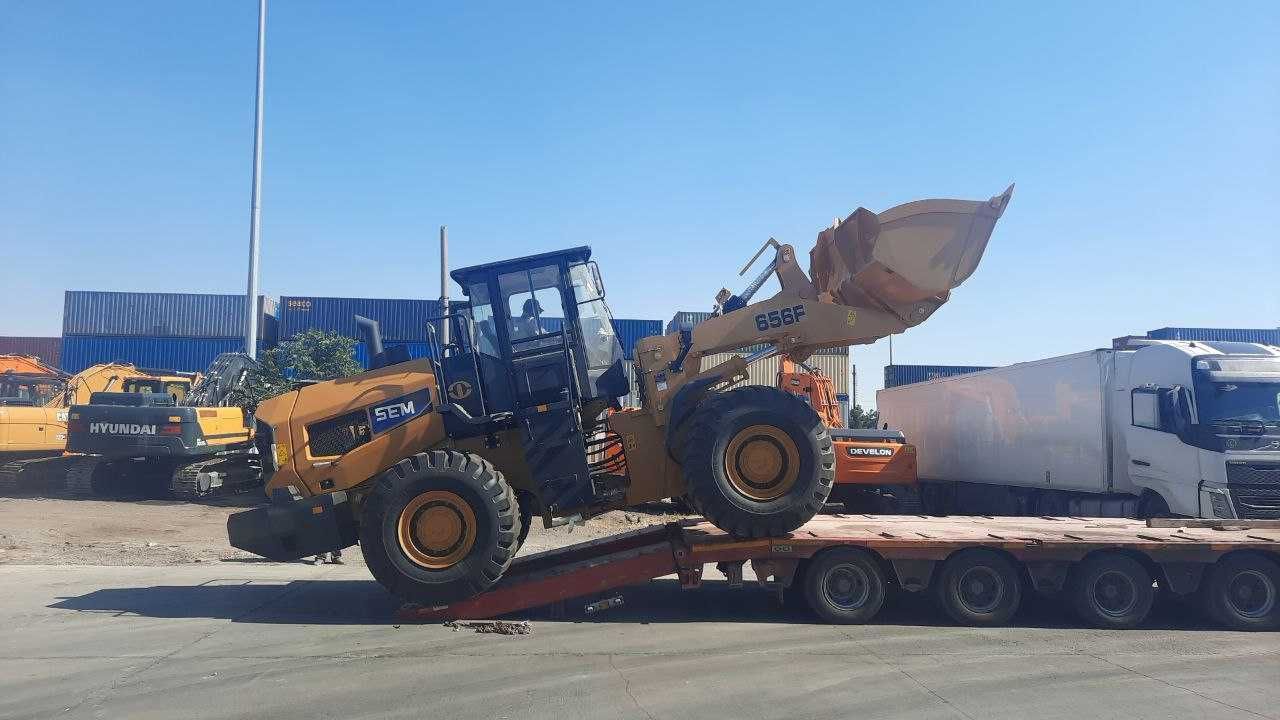 Фронтальный погрузчик SEM655D