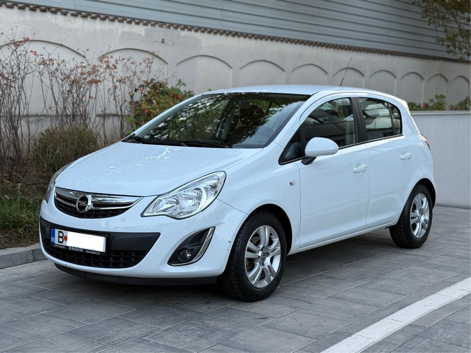 Opel Cora 1.4 Benzină 100 cp Euro 5 cu AC 14.000 km