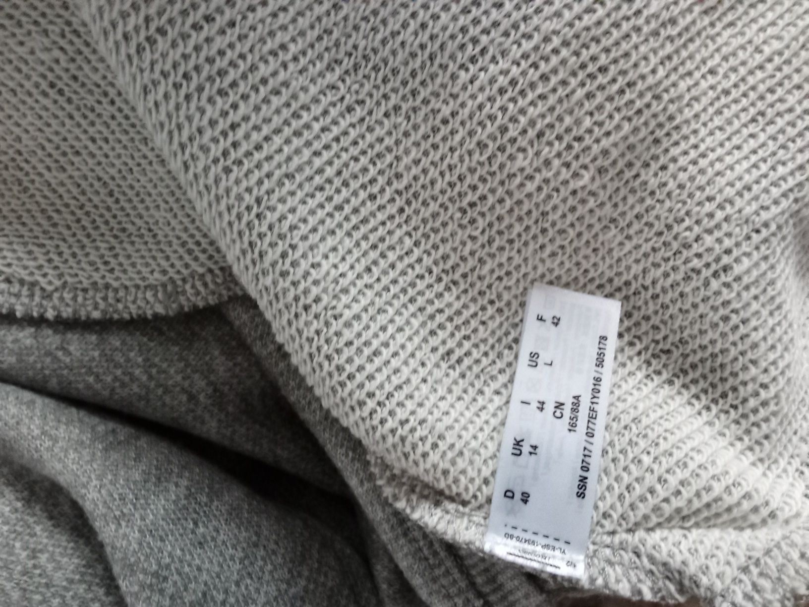 Дамска трикотажна рокля Esprit