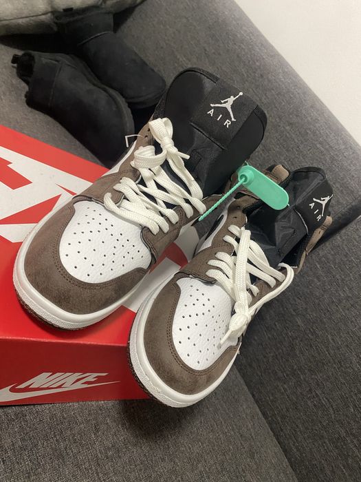 Adidasi Nike Jordan noi