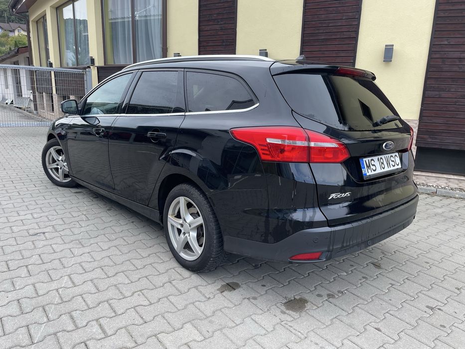 Ford Focus TITANIUM-1.5Dtci 120cp-Climatronic-Bi Xenon-Navigatie !