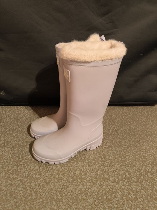 Женская обувь в продаже