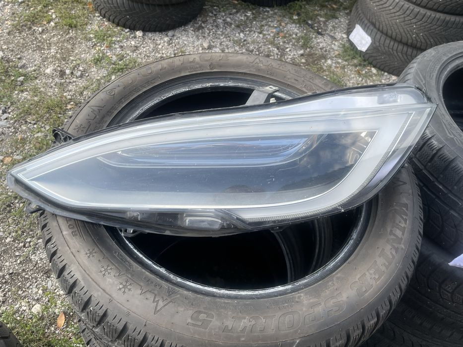 Ляв фар за Tesla Model S 1 generation