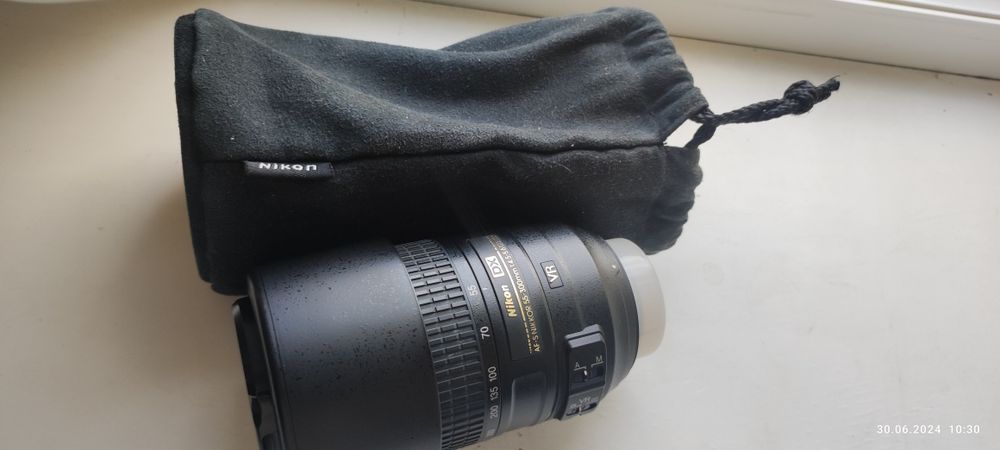 Объектив Nikon VR