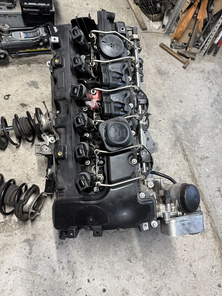 Капак клапани BMW N53