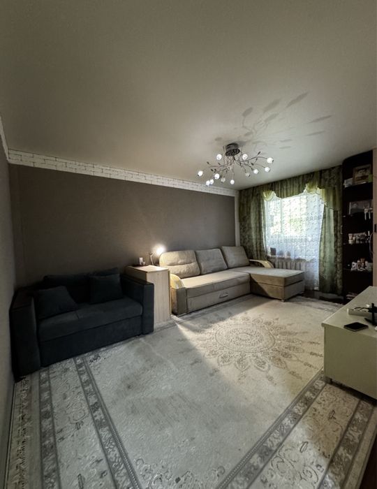 Продам 1-ком кв . На обе строны. Пл 37 кв.м