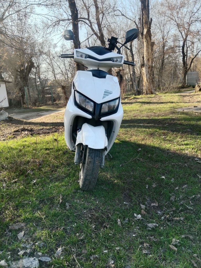 продам мопед м12 идеальное состояние