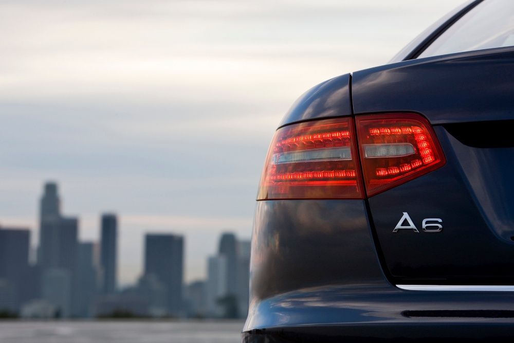 Emblema Audi A3,A4,A5,A6L,A7,A8L,Q2,Q3,Q5,Q7,Q8