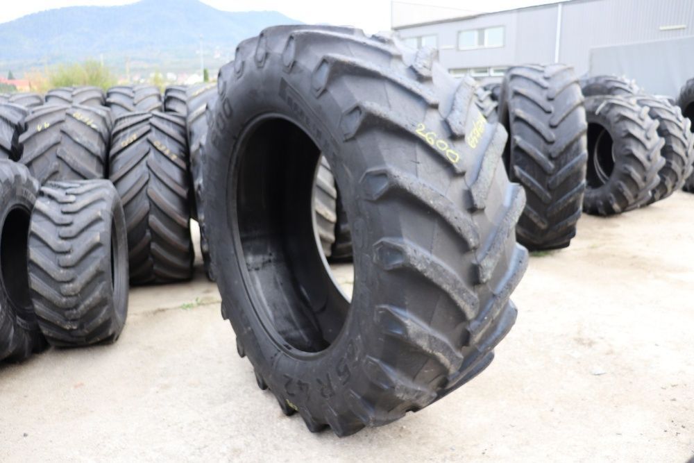 650/65r42 Pirelli Cauciucuri second cu garantie si Livrare