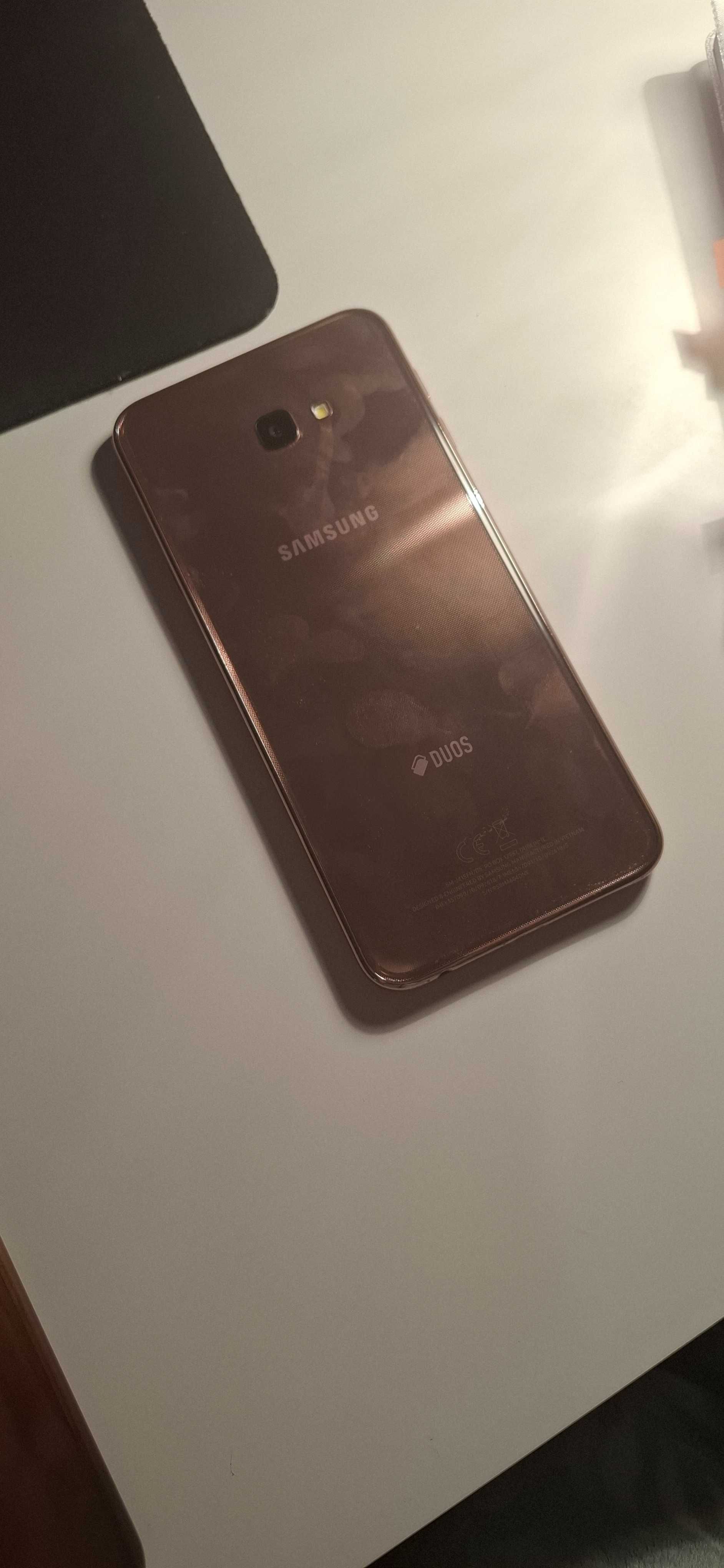 Vand telefon Samsung Galaxy J4 Plus (2018) Gold