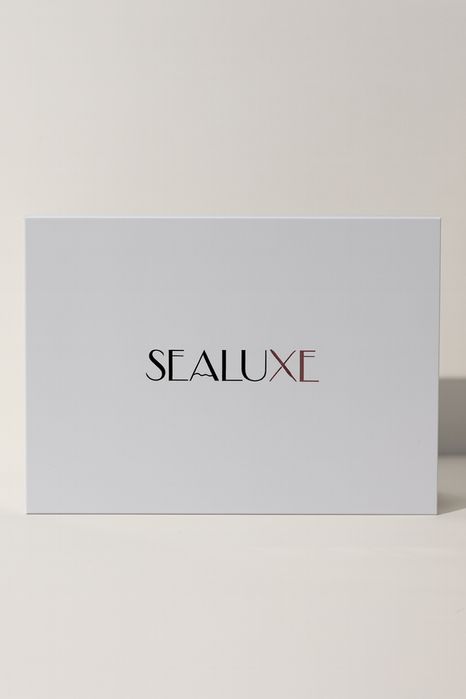 Набор косметики Sealuxe из Швейцарии