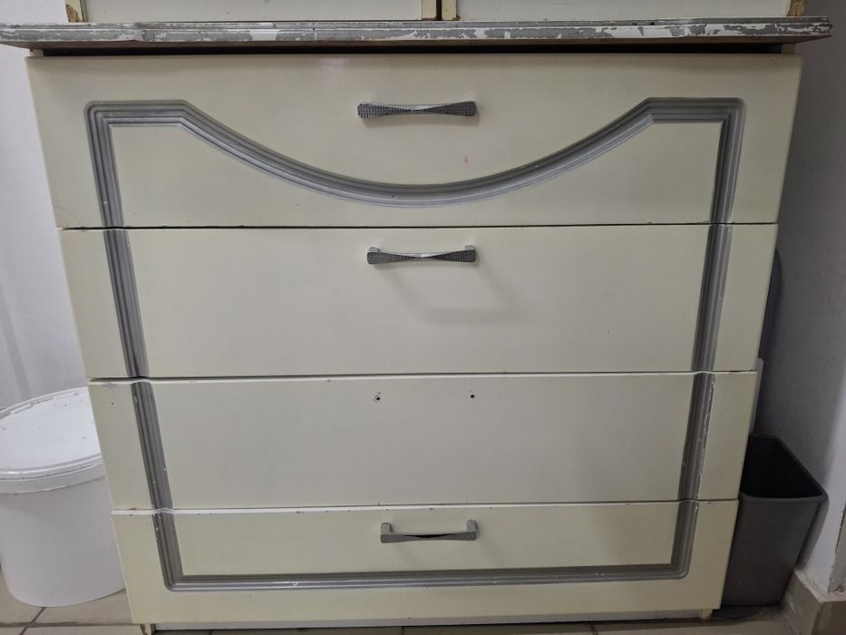 Можете забрать срочно в подезде стоить