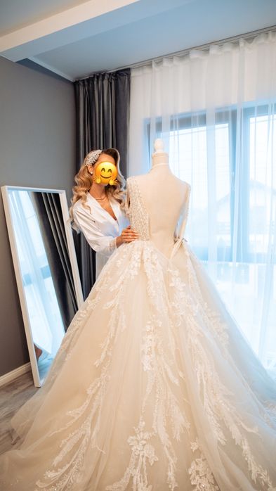 Vand rochie de mireasa demetrios colectia platinum