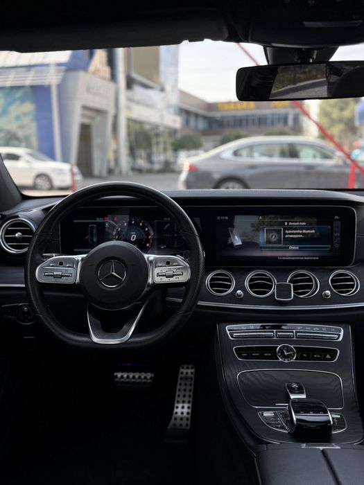 Mercedes Benz W213 E200