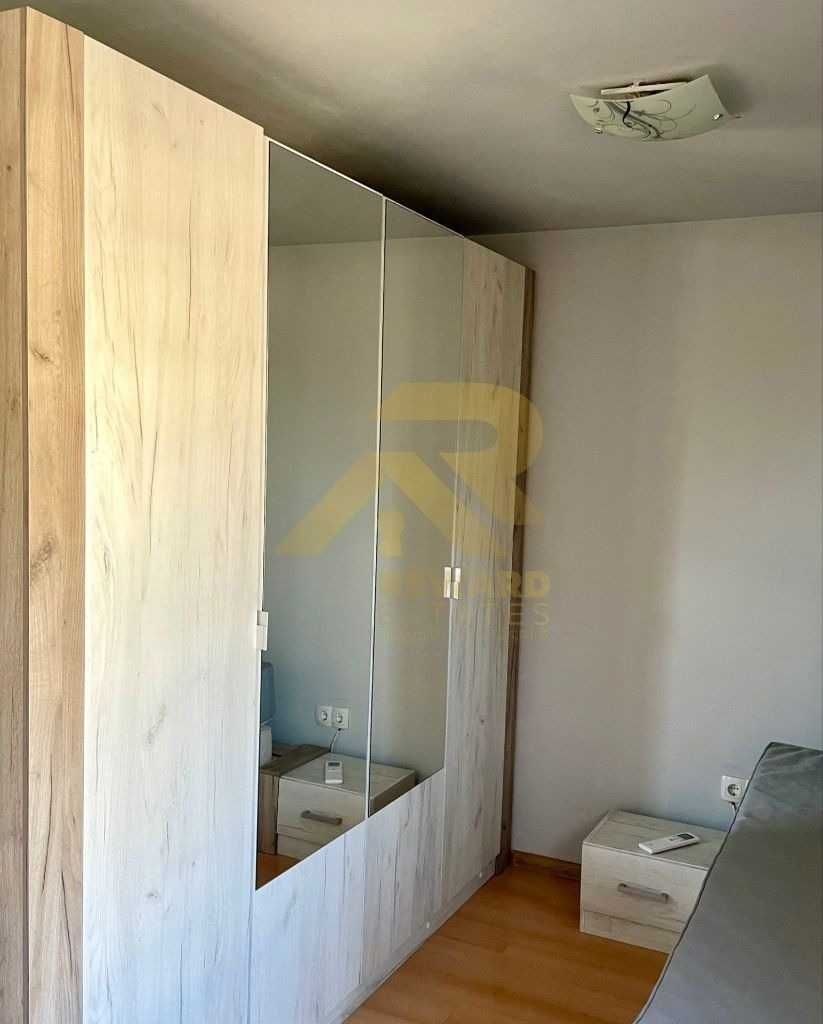 Продава се Двустаен апартамент в София, Център - 60 кв.м за 3000 €/кв.м - Снимка #12