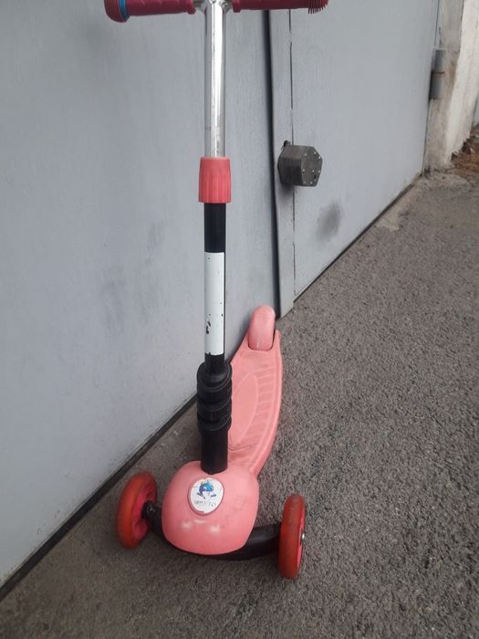 Детский самокат.
