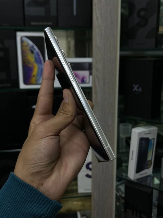 Samsung galaxy s23 ultra 5G 8/256gb 2ta sim