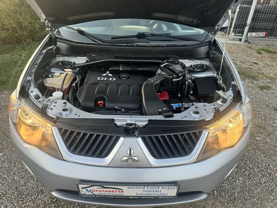 Mitsubishi Qutlander 20TDI~156000 km Posibilitate Rate Cash Buy Back