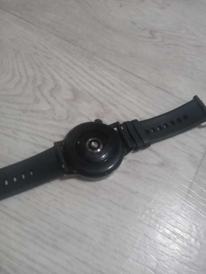 Продам смарт часы Huawei watch GT3