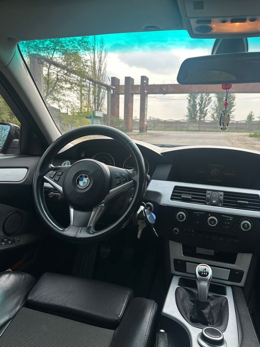 BMW seria 5 e60 Facelift 520d