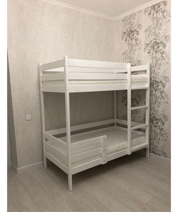Продам двух ярусную кровать