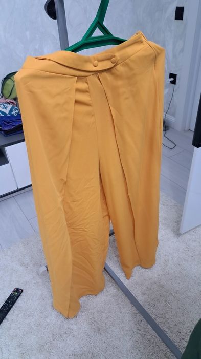 Женские одежды 42-44р