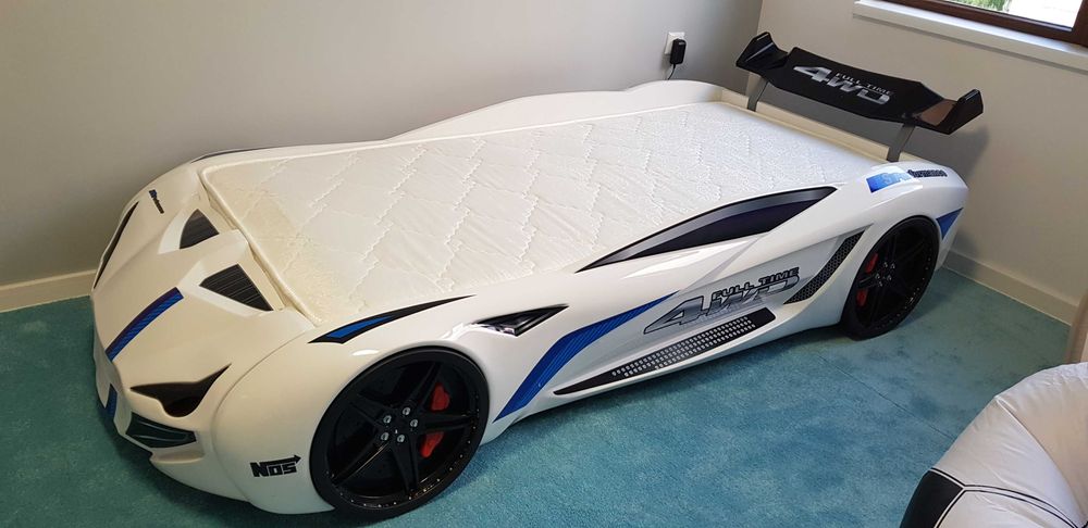 Масивно детско легло с анатомичен матрак