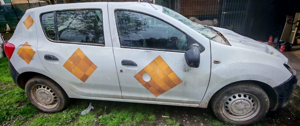 Dezmembrez Dacia Sandero 2013