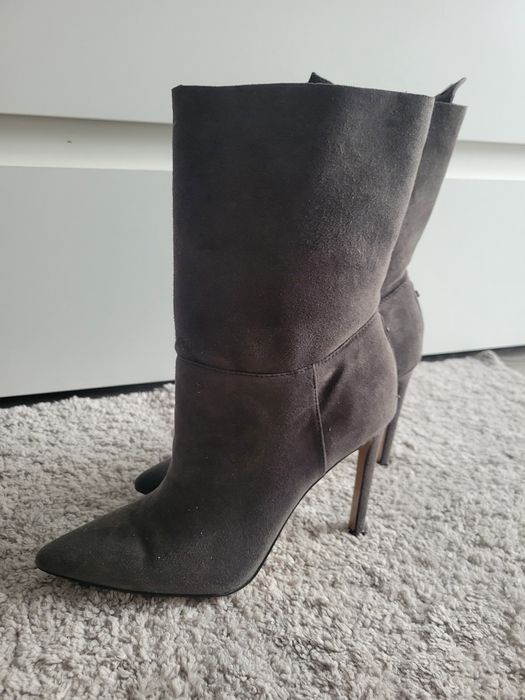 Kenneth Cole botine 38