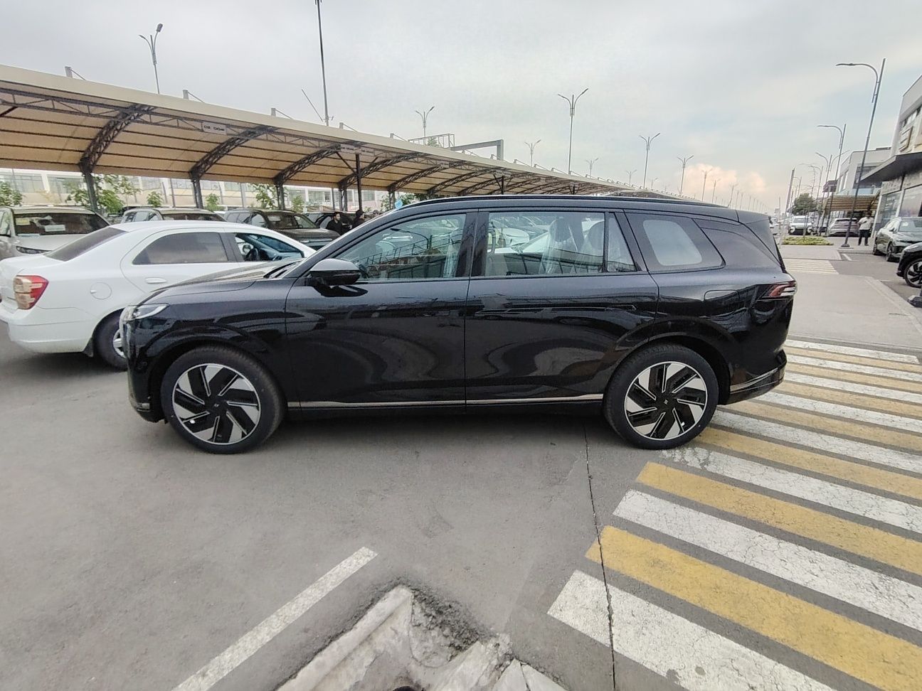 Dongfeng ep 008 max 2025 black