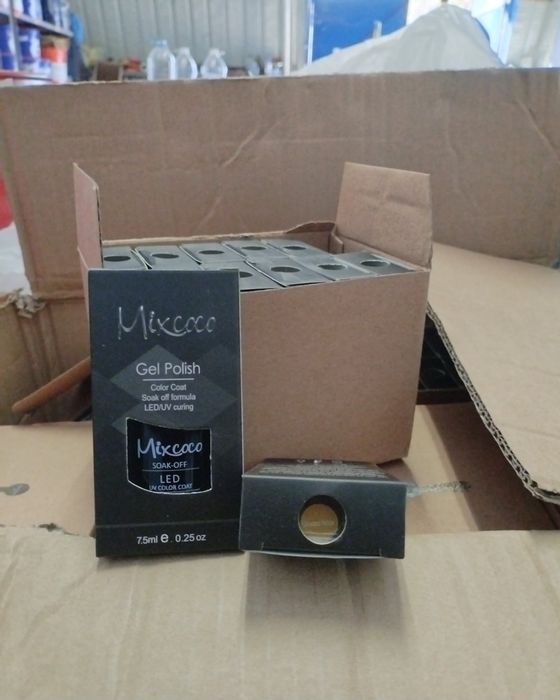 Лак за нокти  различни цветове