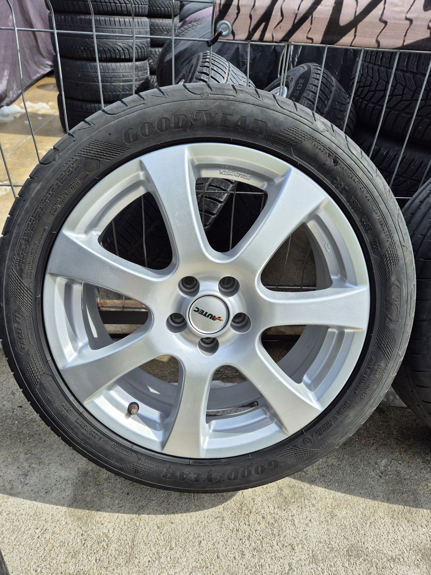 Джанти Autec 17 цола , 5х100 , 7j ,et40 , 225/45/17 Toyota  Vw Audi