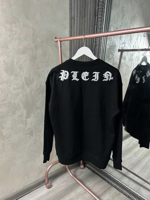 Мъжки блузи и суичери в черен цвят