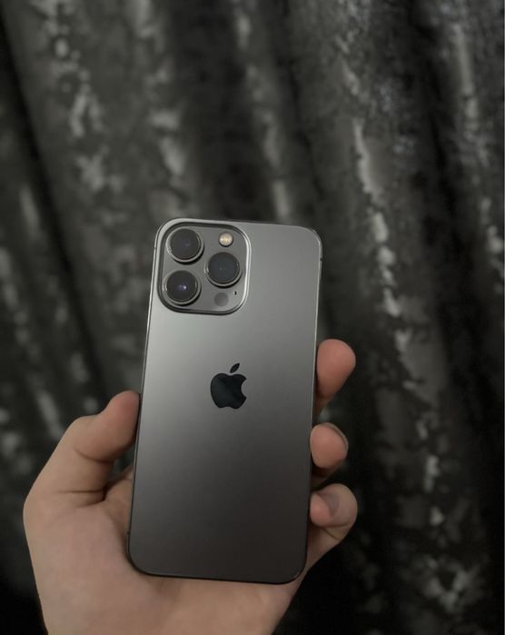 Айфон 13pro в хорошем состоянии