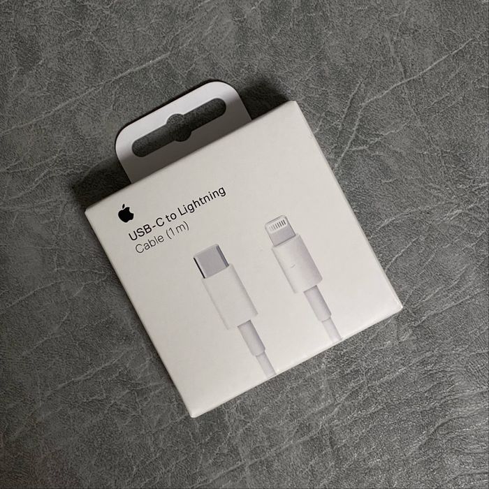 Кабель USB-C to Lightning