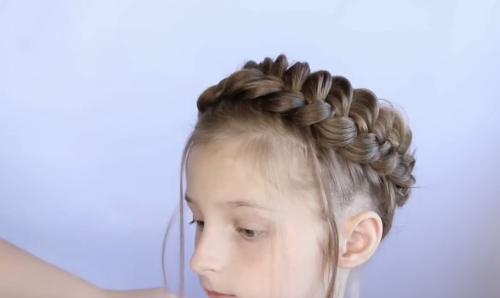 Локоны, косички на утренники и не только