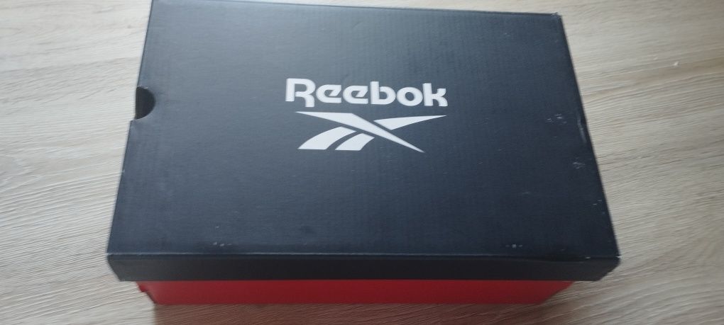 Сандали Reebok 38 номер