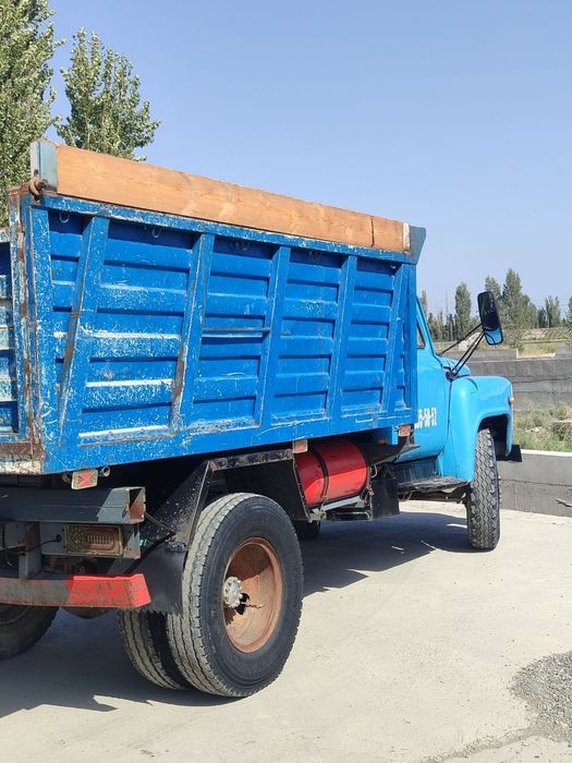 Gaz 53 samasval sotiladi