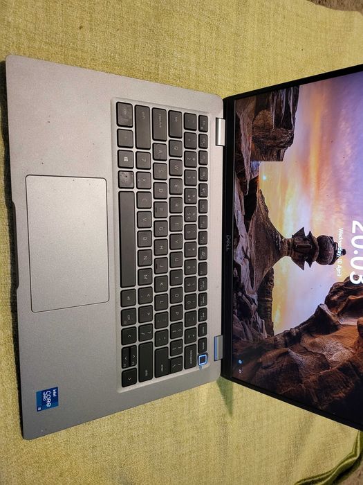 Laptop ultraportabil Dell Latitude 14inch, 256gb ,  8gb Ram,  intel i5