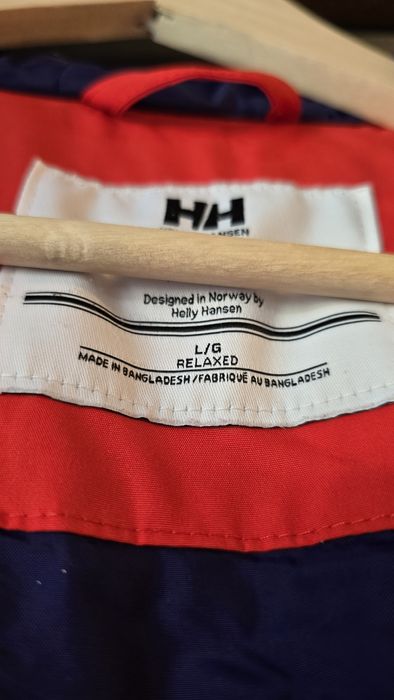 Geaca HH, de toamna-iarna,in stare buna.