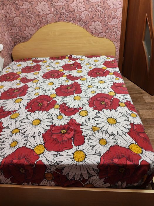 Продам 2 спальную кровать