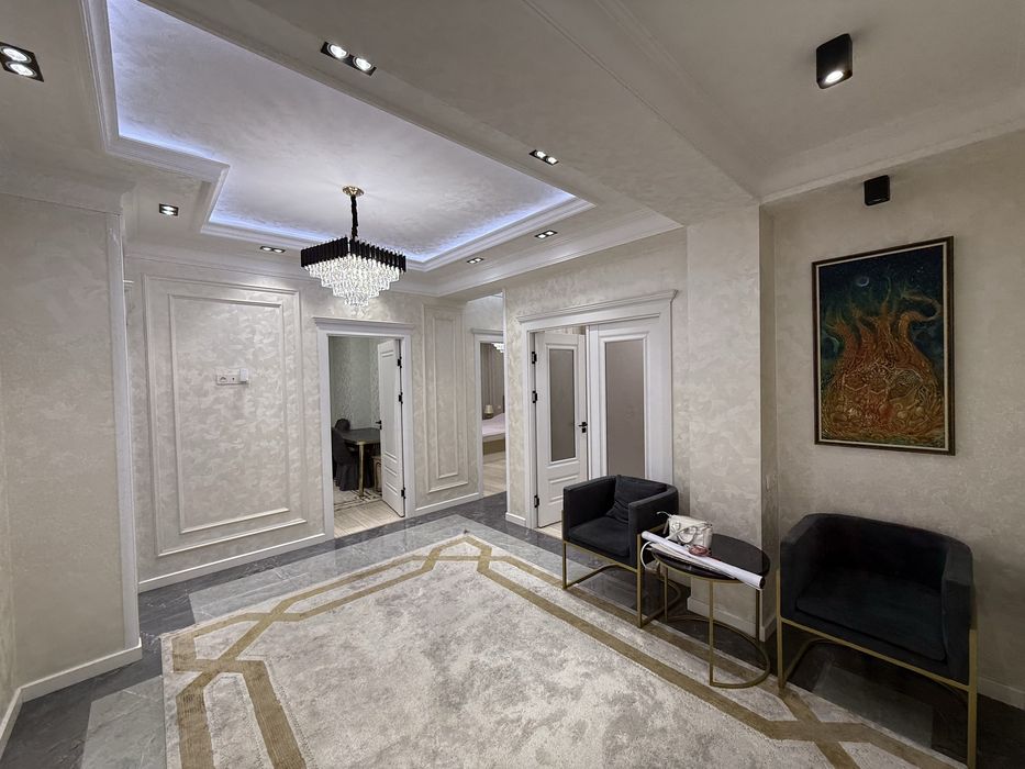 Юнусабад 2-й квартал Новостройка 4 комнатная 3 этаж, 111м2. Авторская