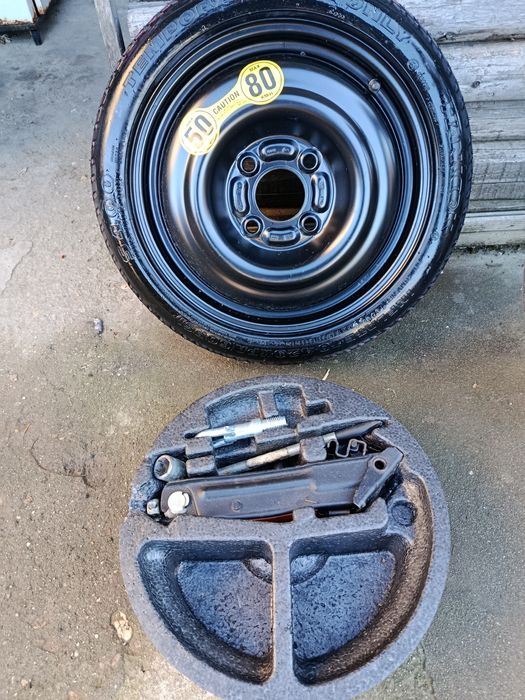 Резервна гума тип патерица за Митсубиши Колт 15 цола