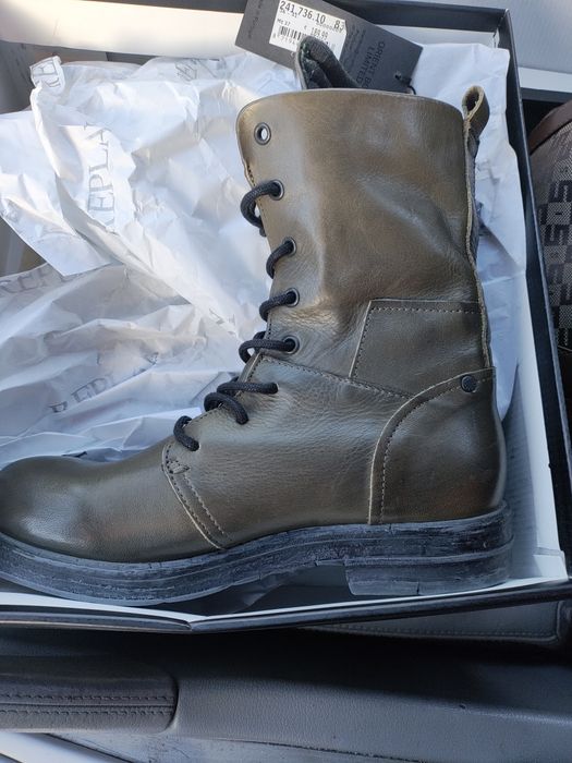 Replay  -естествена кожа