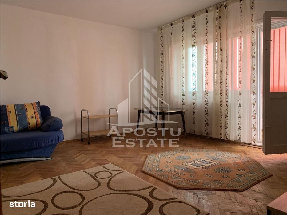 Apartament cu 2 camere, decomandat ,cu centrala proprie