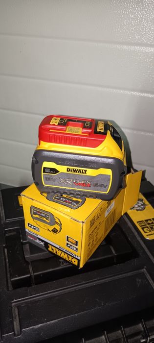 Baterie dewalt 6 AH 18V FLEXVOLT noua 2025