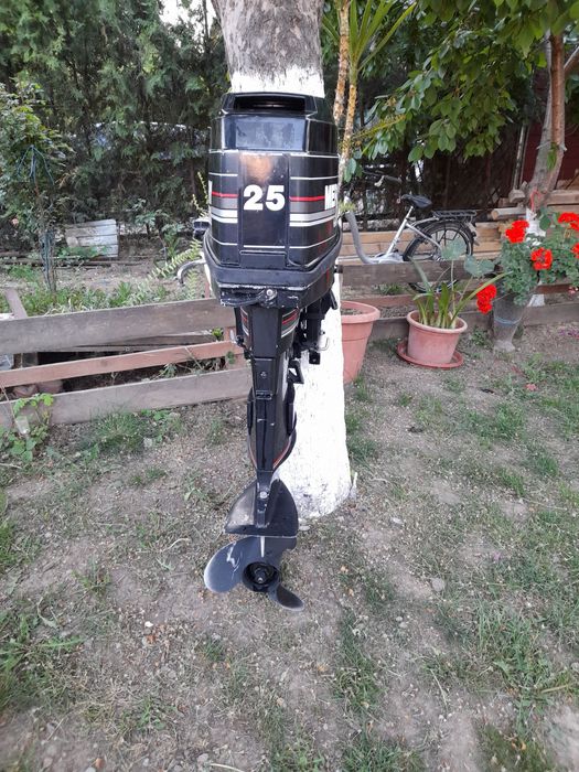 Motor barca mercury 25 cp 2t