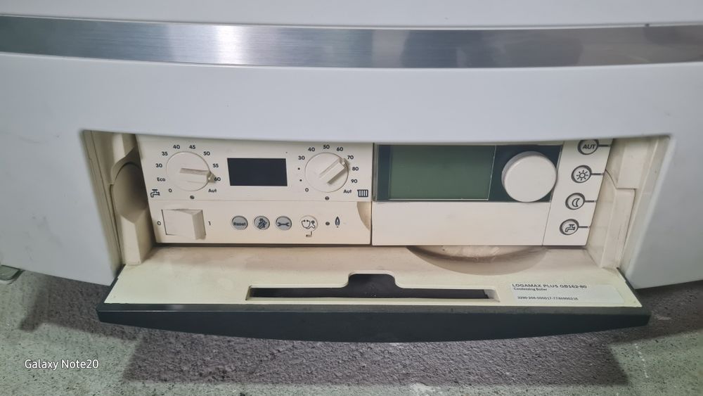 Vând centrala buderus  80kw în stare  te funcționare .