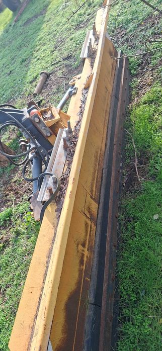 Utilaj lama de zapada